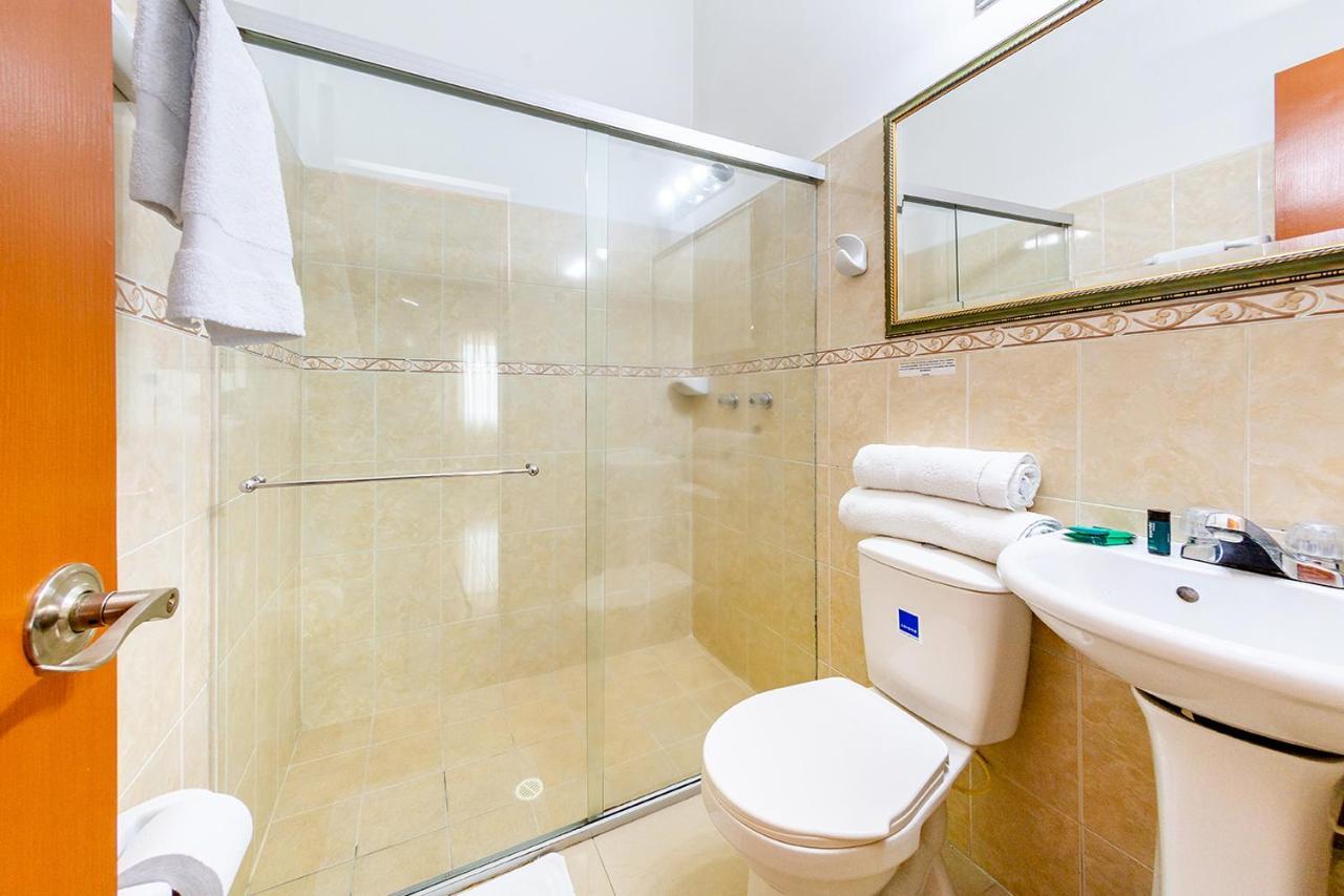 Hotel Ayenda Optimum à Pereira Extérieur photo