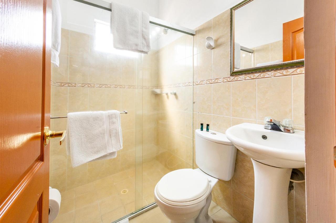 Hotel Ayenda Optimum à Pereira Extérieur photo